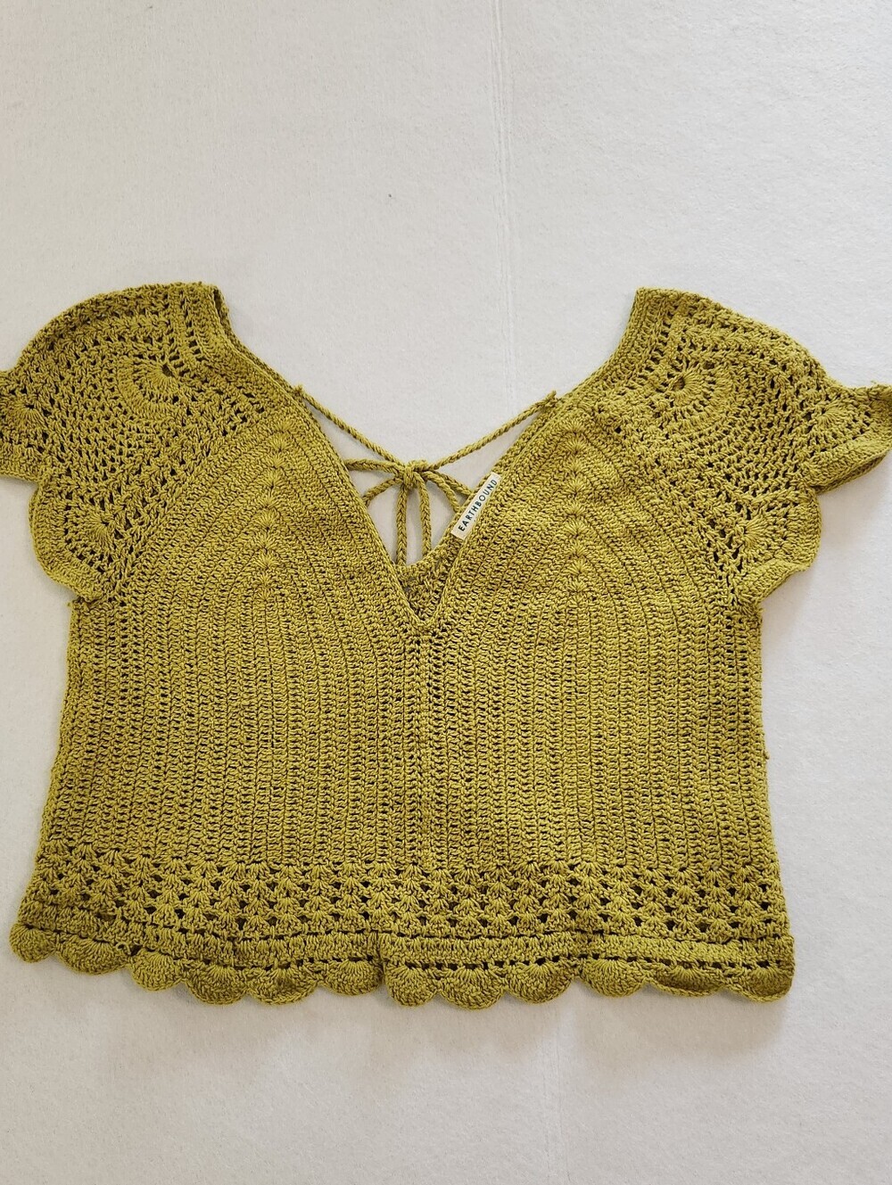 EARTHBOUND Cotton Olive Crochet V-Neck Tie-Back Crop Top Size Large